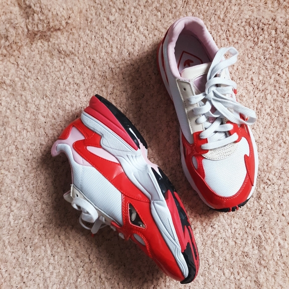 Adidas Falcon Active Red trendy  sneakers - Picture 17 of 17